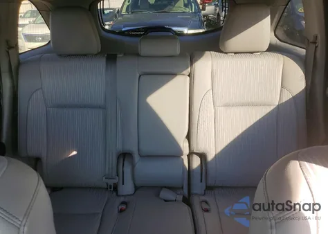 2019 Toyota Highlander Le z USA, uszkodzony, nr VIN 5TDZZRFH5KS319196